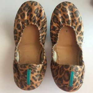 Leopard Tieks